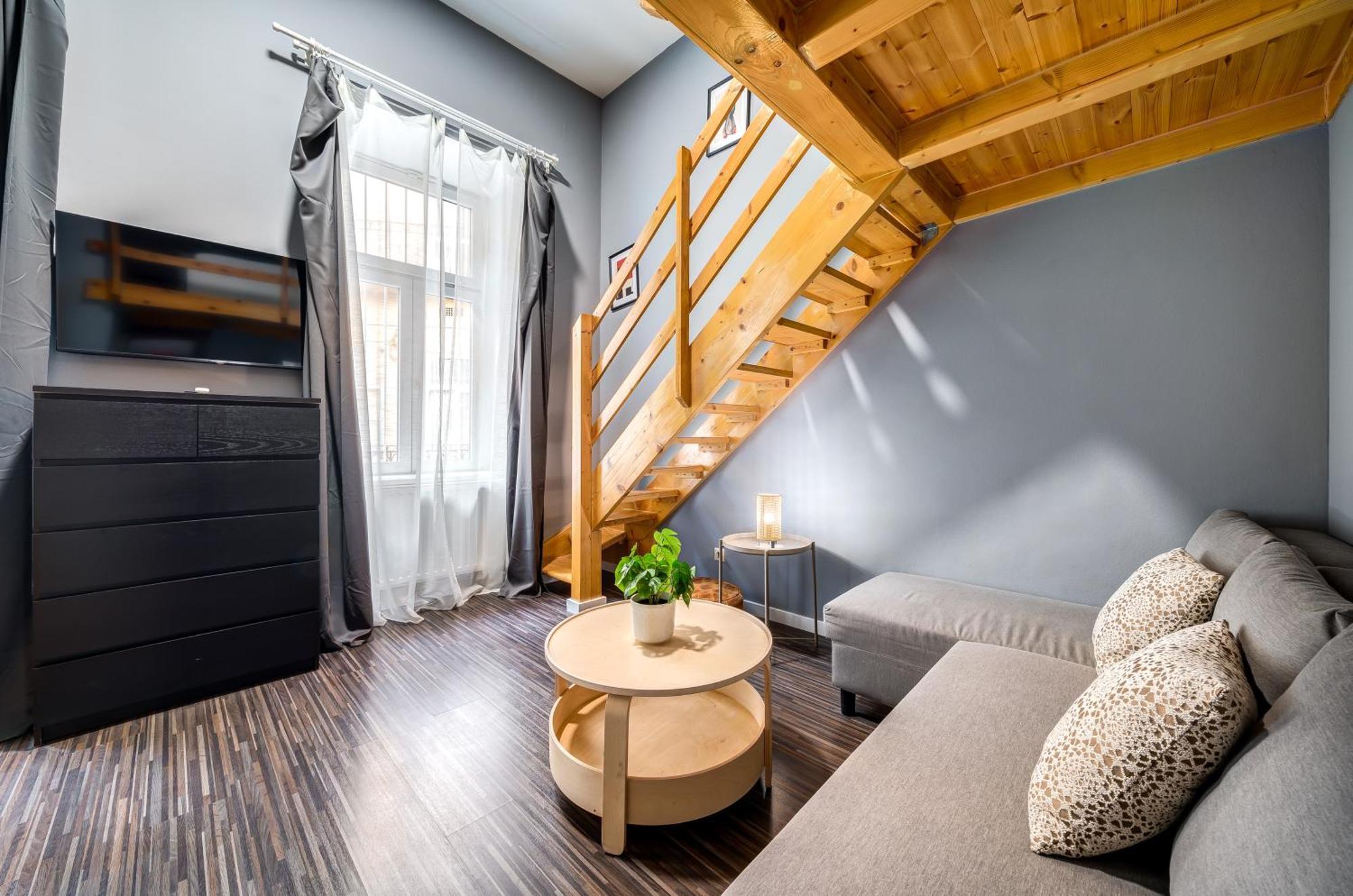 Apartment Oktogon Four Budapest